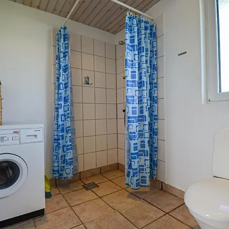 Holiday home Beautiful In With Wifi Allingabro